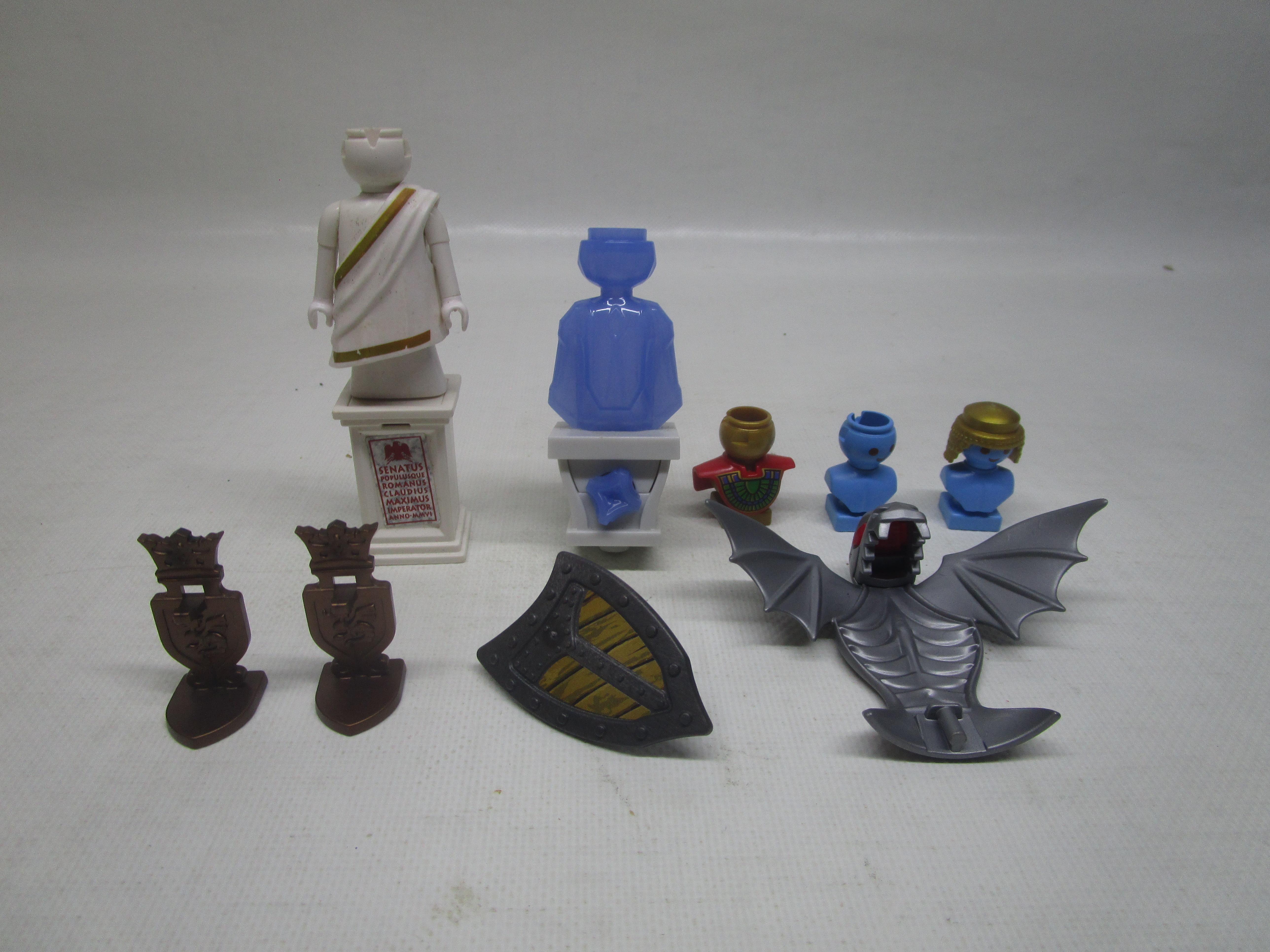 IMG_5465 verschieden Büsten