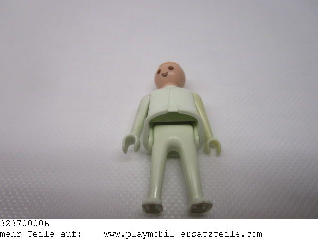 Frau weiss 32370000B